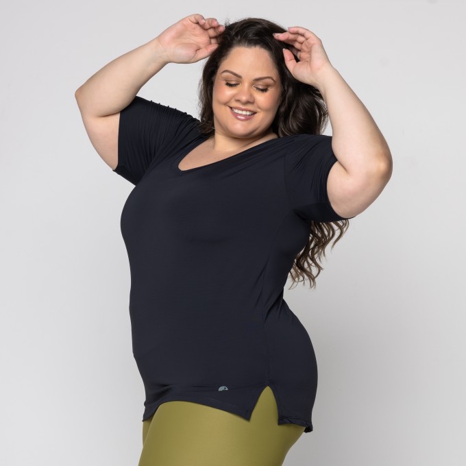 Blusa Debora V Grafiato Plus Size