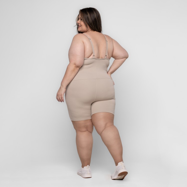 Macaquinho Letícia Plus Size