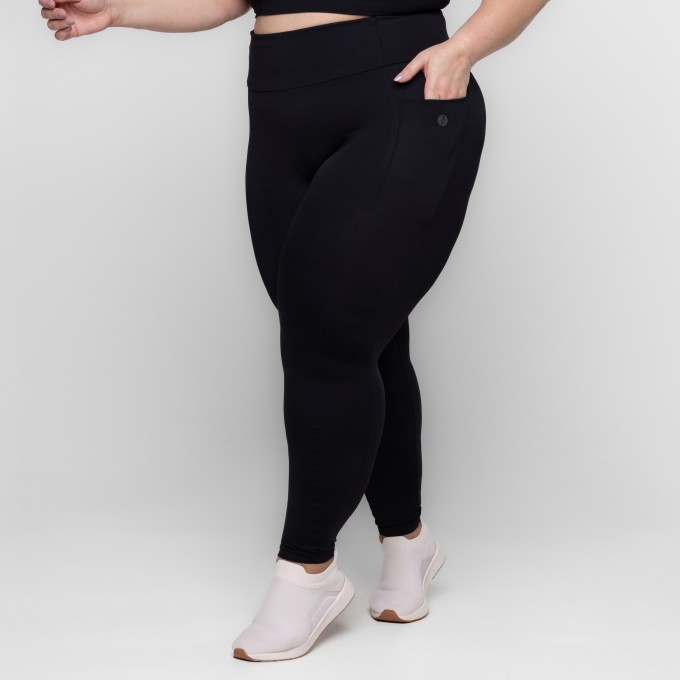 CALÇA LEGGING FITNESS PLUS SIZE LARAH COM BOLSOS KEEP MOVE