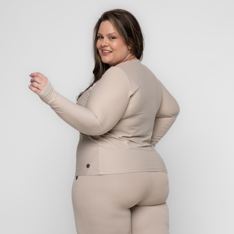 Blusa Fitness Plus Size Samanta Manga Longa com Dedinho