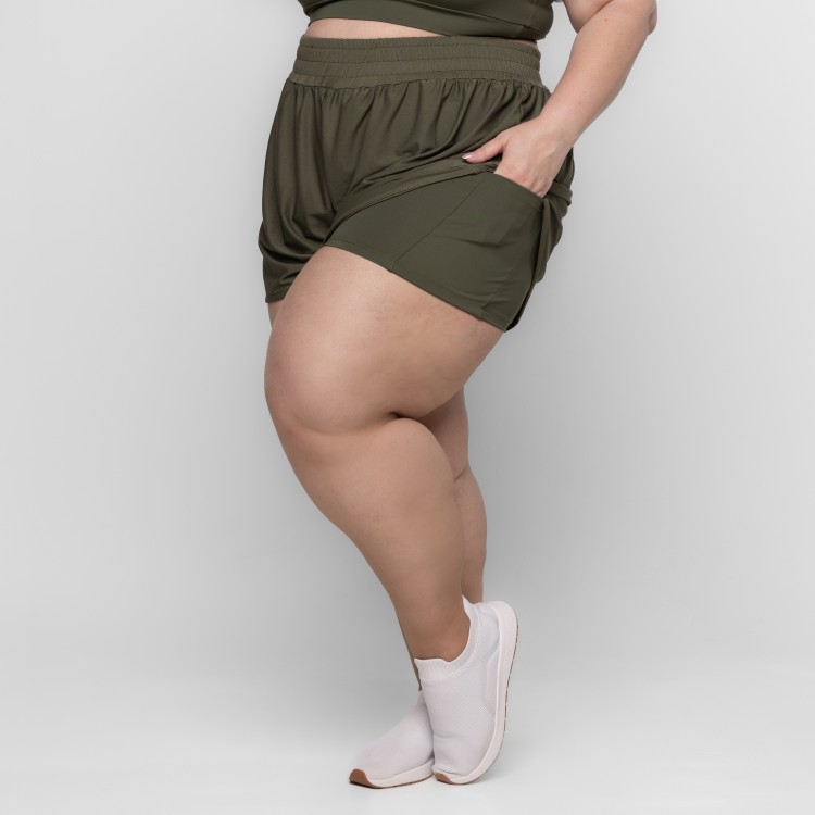 Short Fitness Plus Size Samanta Com Sobreposição e Bolsos Keep Move