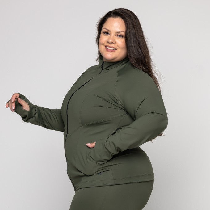 Casaco Fitness Plus Size Gola Alta com Zíper e Bolsos Letícia
