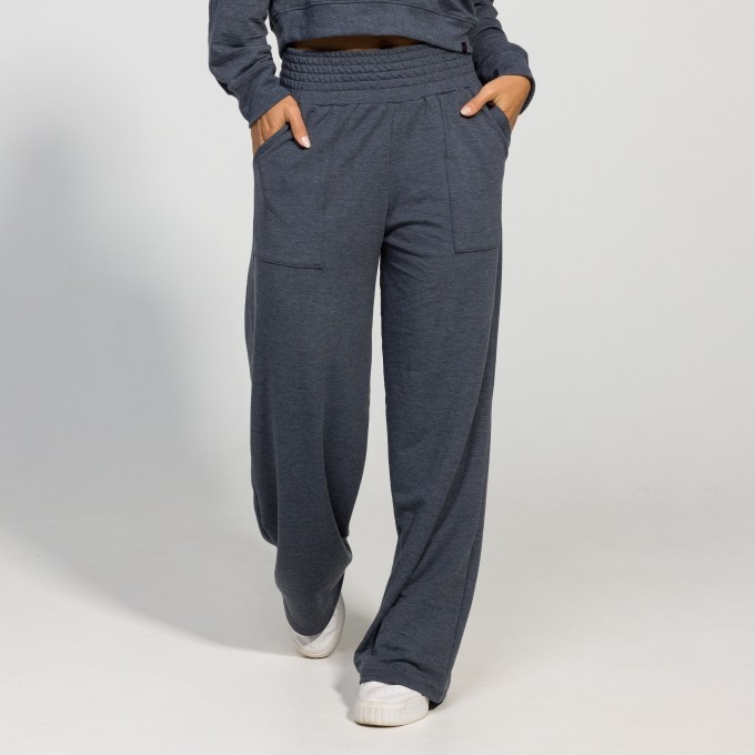 Calça Pantalona Grazi em Moletim
