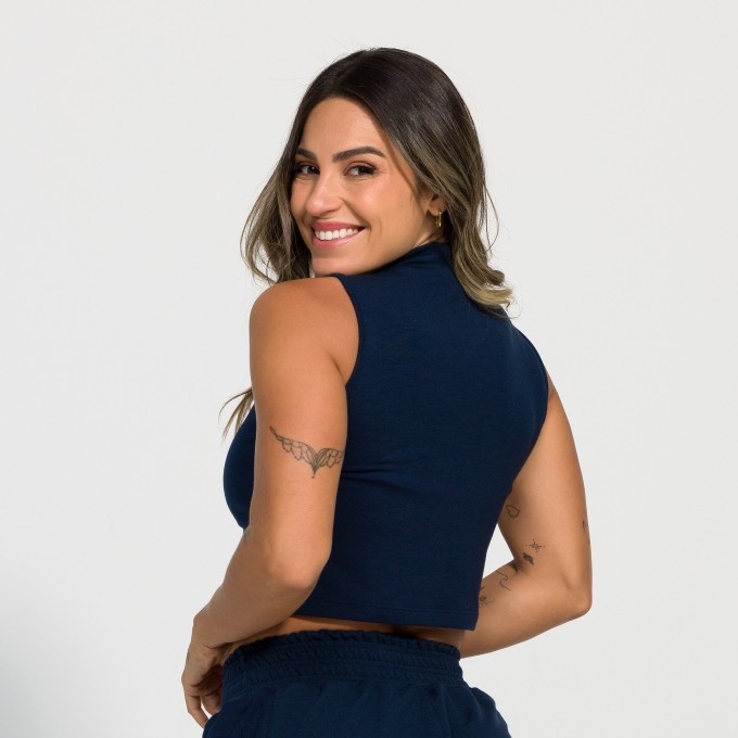 Cropped Luiza em Moletim com Gola Rolê