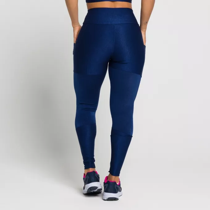Calça com Bolsos Laterais e Recortes Penélope