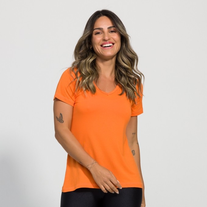 Blusa Luana de gola em V