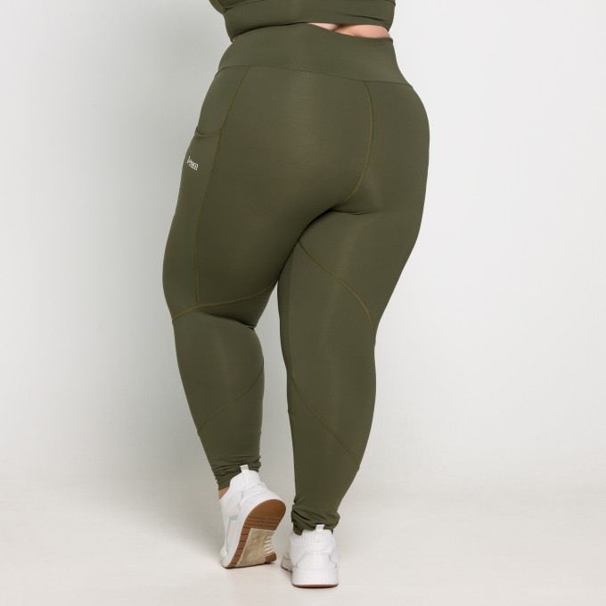 Calça Plus Size Cintura Alta com Bolsos Laterais Alexia