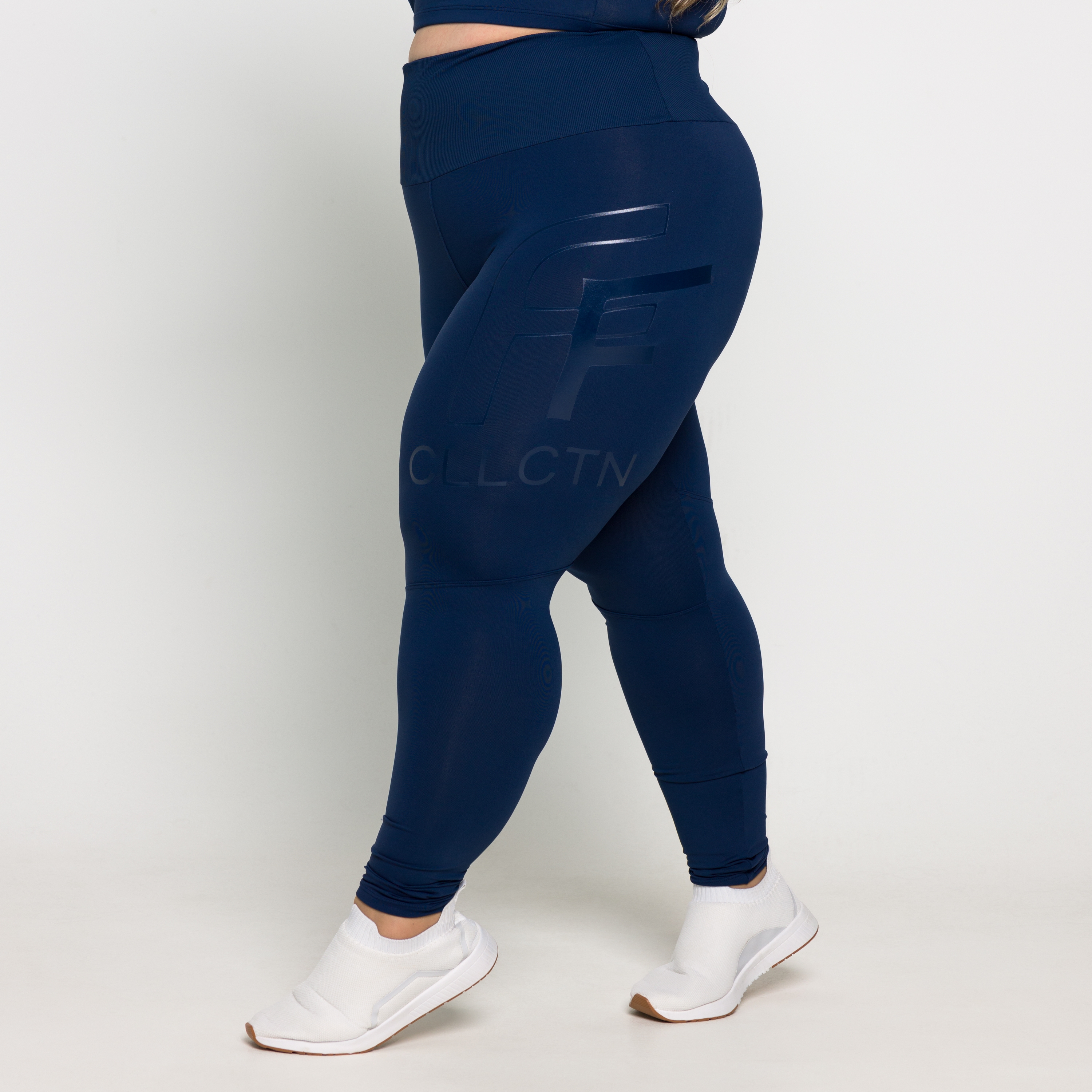 Calça Plus Size Metalizada 3D Ikat com Bolsos - Físico Fitness