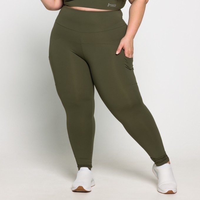 Calça Legging Com Bolsos Malu Plus Size