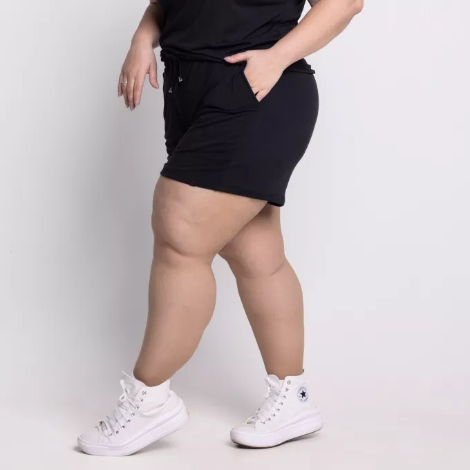Short Cloe Plus Size em Suede