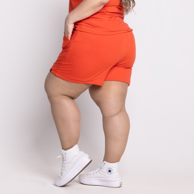 Short Cloe Plus Size em Suede