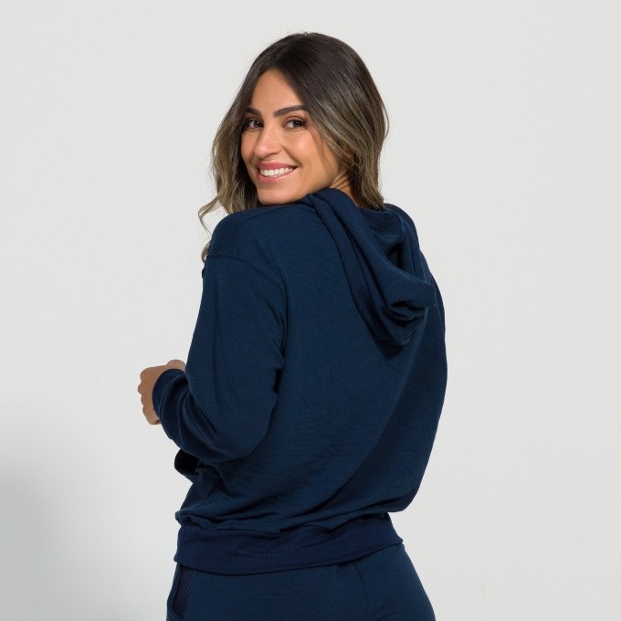 Casaco Giulia com Capuz e Bolso Canguru.