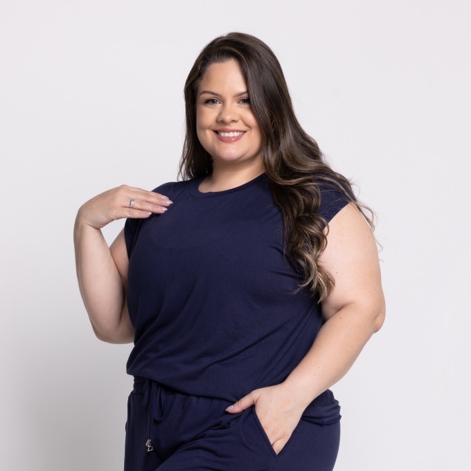 Regata Naomi Plus Size em Suede liso